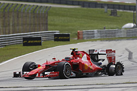 Kimi Raikkonen, Ferrari, puncture, Malaysian GP 2015, Sepang