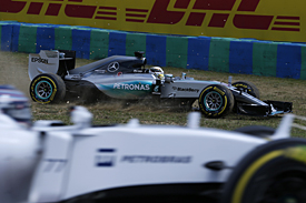 Lewis Hamilton, Mercedes, goes off, Hungarian GP 2015