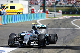 Nico Rosberg, Mercedes, puncture, Hungarian GP 2015