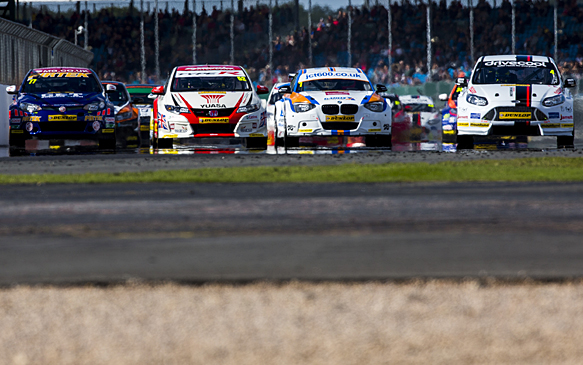 Silverstone BTCC 2015