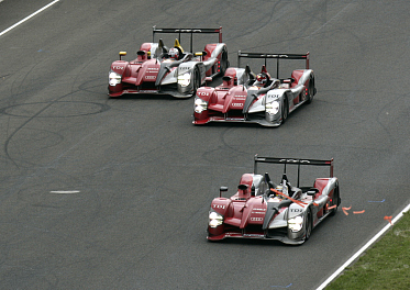 Timo Bernhard, Audi R15-plus